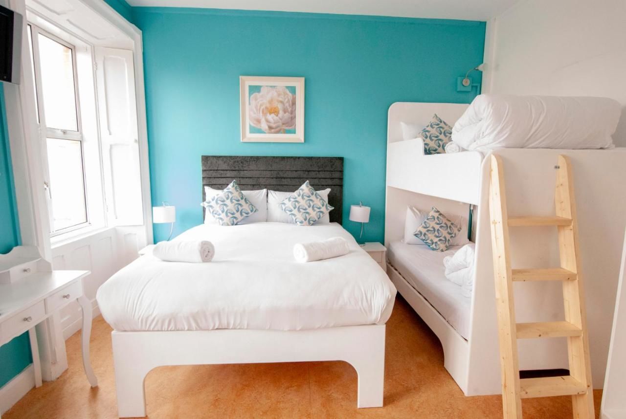 Гостевой дом The Village Campus Килкенни