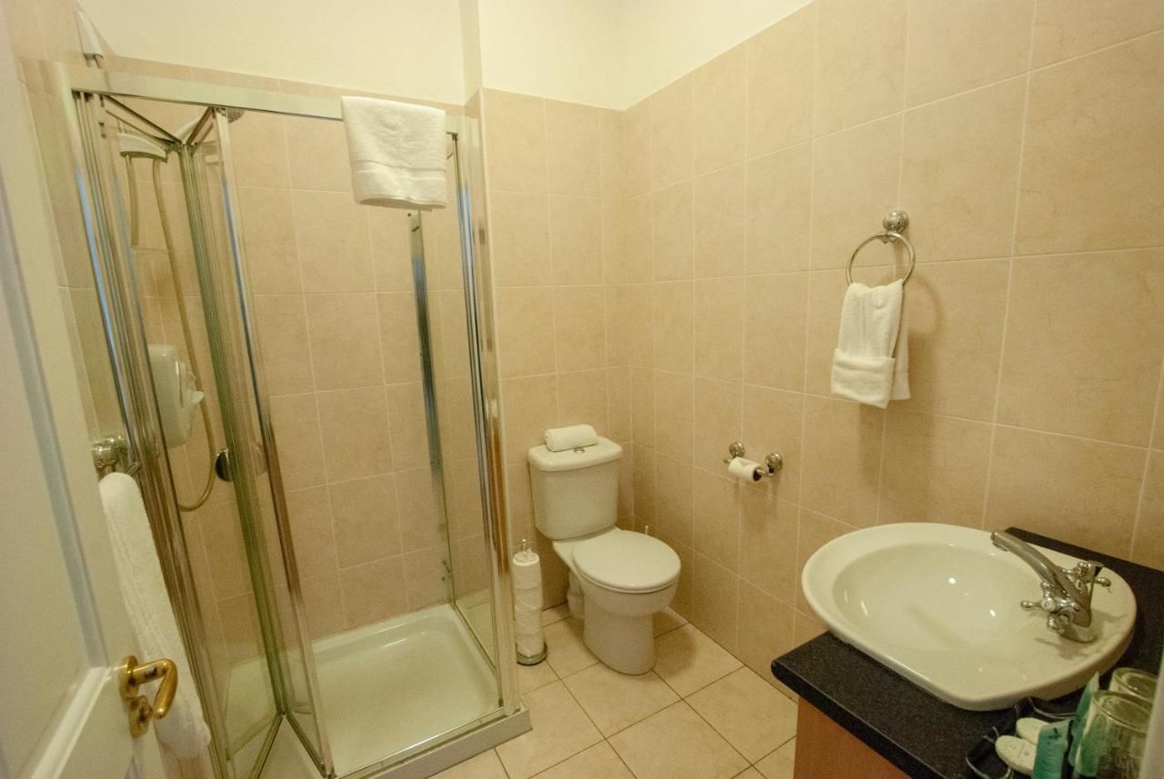 Гостевой дом The Village Campus Килкенни