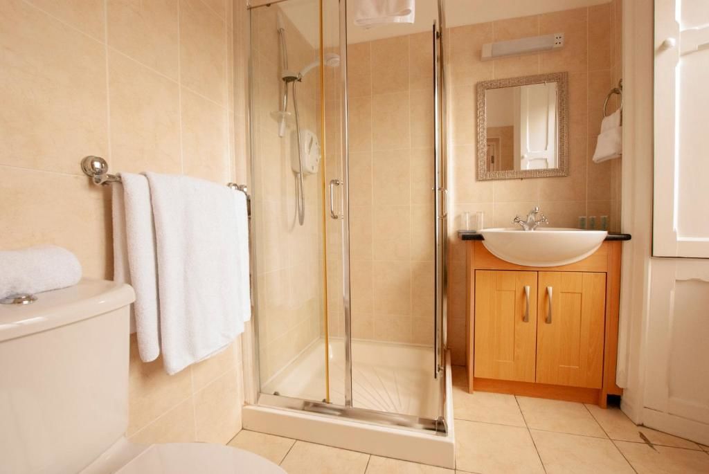 Гостевой дом The Village Campus Килкенни