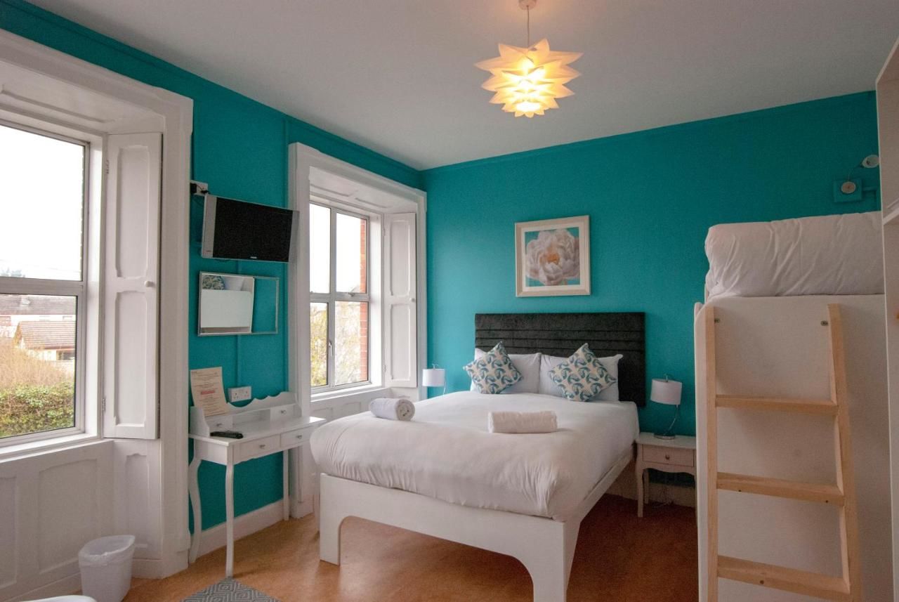 Гостевой дом The Village Campus Килкенни